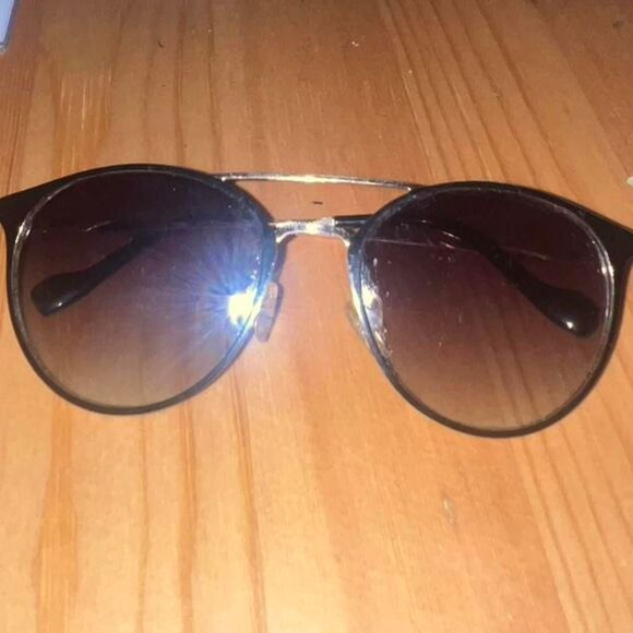 Y2K 2000 Vintage Jessica simpson Women's Black Sunglasses - Picture 2 of 3